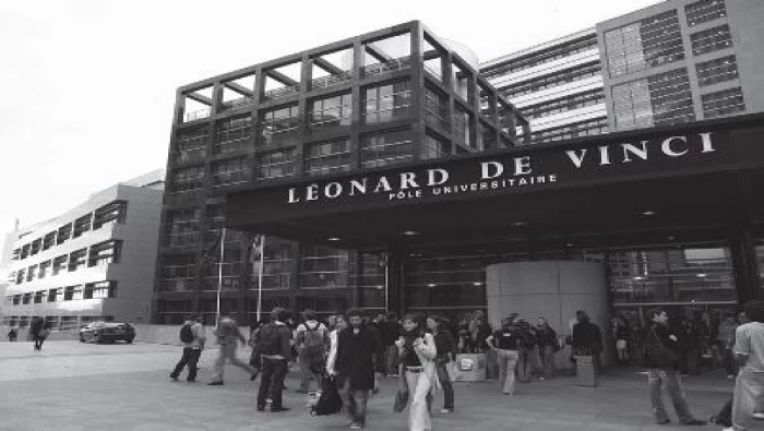 Le MBA Directeur des Structures de Santé et de Solidarité de l'Institut Léonard de Vinci densifie son programme