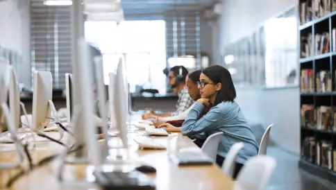 OMNES Education forme 40 000 étudiants en IA dès 2026