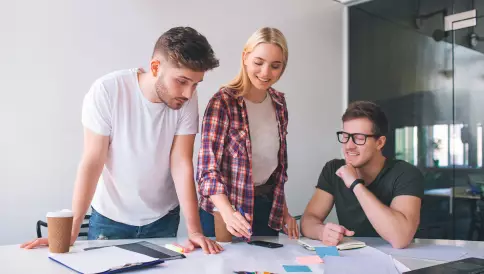 Incubateurs en écoles de commerce : booster les étudiants entrepreneurs